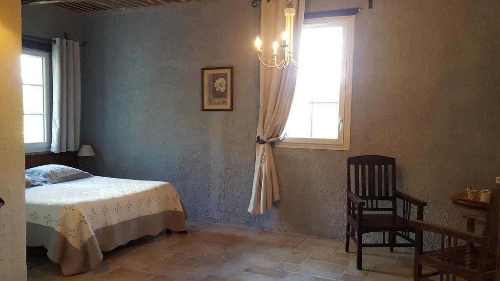 Bed and Breakfast Domaine De Bertrandy Allemagne-en-Provence Exterior foto