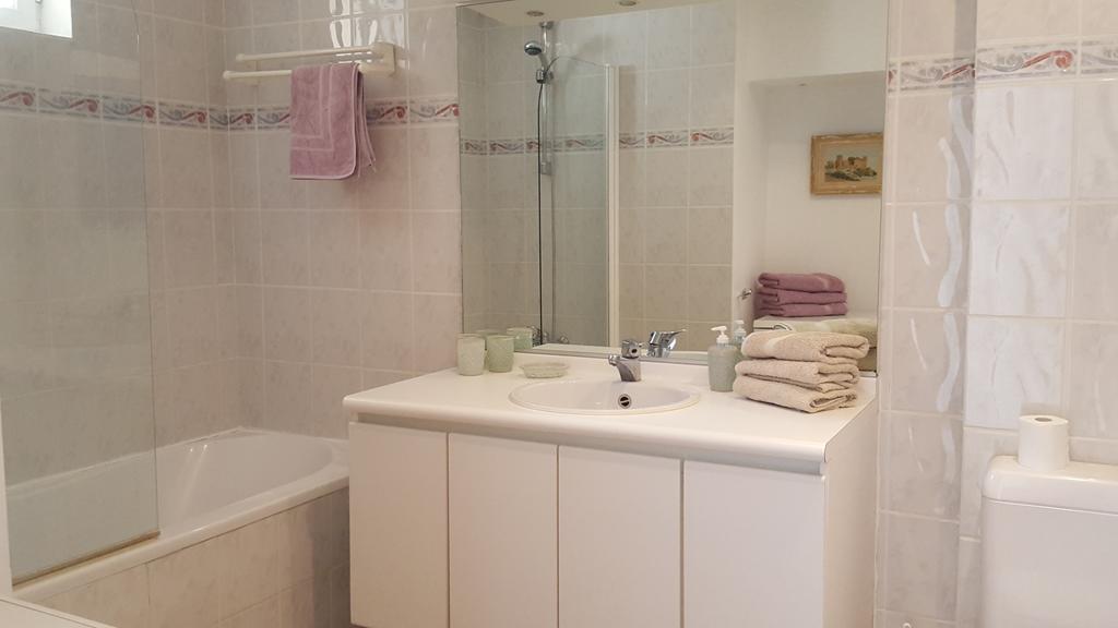 Bed and Breakfast Domaine De Bertrandy Allemagne-en-Provence Exterior foto