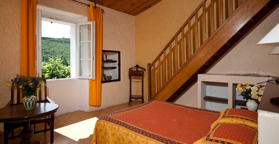 Bed and Breakfast Domaine De Bertrandy Allemagne-en-Provence Exterior foto